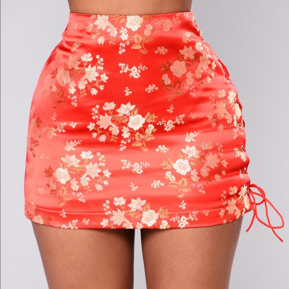 Fashion Nova skirt